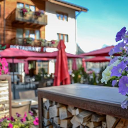 Hotel Massa Blatten bei Naters Exterior photo